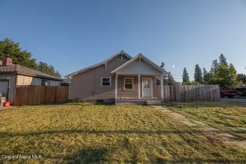 254 E Jackson Ave, Priest River, ID 83856