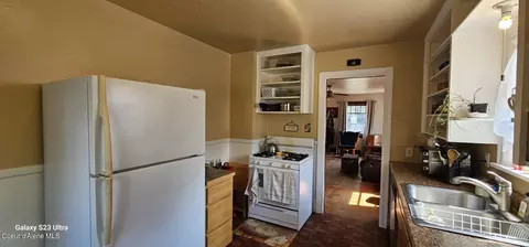 Kitchen - 710 Caledonia St, Kellogg, ID 83837 photo 2 of 4