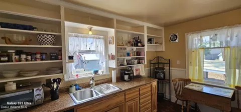 Kitchen - 710 Caledonia St, Kellogg, ID 83837 photo 4 of 4