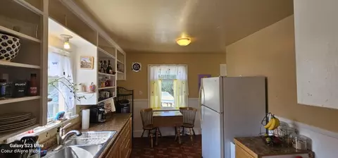Kitchen - 710 Caledonia St, Kellogg, ID 83837 photo 3 of 4