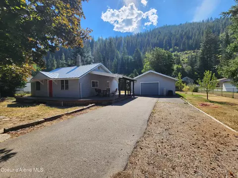 413 E Larch Ave, Osburn, ID 83849