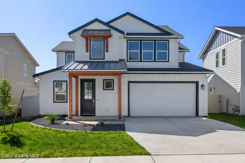 565 Moscow St, Sandpoint, ID 83864