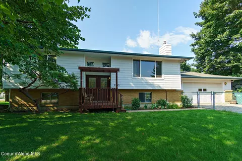 2203 W James Crowe Dr, Hayden, ID 83835