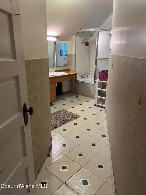 Bath - 601 Second, Kellogg, ID 83837 photo 1 of 1