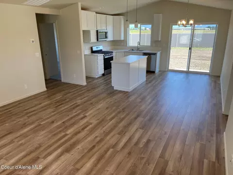 6363 Astoria Loop, Rathdrum, ID 83858 photo 2