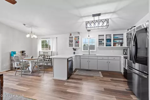 Kitchen - 210 S Sunset Dr, Post Falls, ID 83854 photo 2 of 3