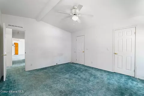 Bedroom - 16079 E Schaeffer St, Bayview, ID 83803 photo 5 of 6
