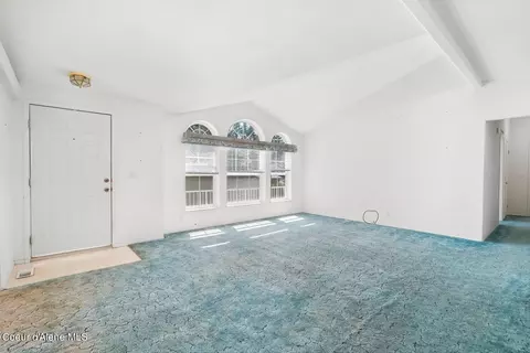 Living - 16079 E Schaeffer St, Bayview, ID 83803 photo 3 of 3