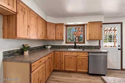 Kitchen - 521 E 23rd Ave, Post Falls, ID 83854 photo 2 of 3