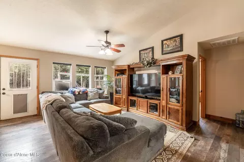 10218 E Duce Rd, Athol, ID 83801 photo 14
