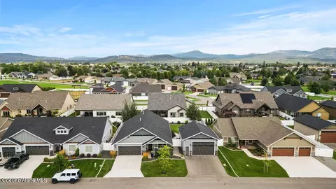View/Area - 995 W Staples Rd, Post Falls, ID 83854 photo 5 of 9