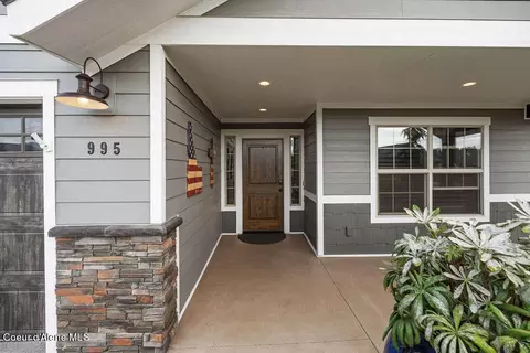 Exterior - 995 W Staples Rd, Post Falls, ID 83854 photo 2 of 12