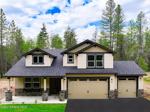 40 Doc Holliday Dr, Spirit Lake, ID 83869