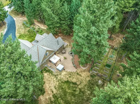 Exterior - 627 Pinecrest Loop, Sandpoint, ID 83864 photo 6 of 9