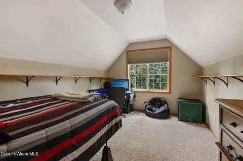 Bedroom - 627 Pinecrest Loop, Sandpoint, ID 83864 photo 4 of 8