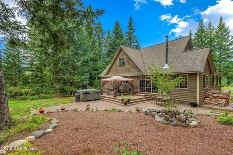 Exterior - 627 Pinecrest Loop, Sandpoint, ID 83864 photo 3 of 9
