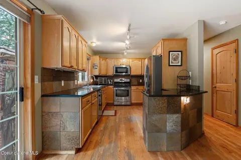 Kitchen - 627 Pinecrest Loop, Sandpoint, ID 83864 photo 1 of 4