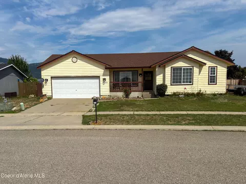 7389 W Robin Rd, Rathdrum, ID 83858