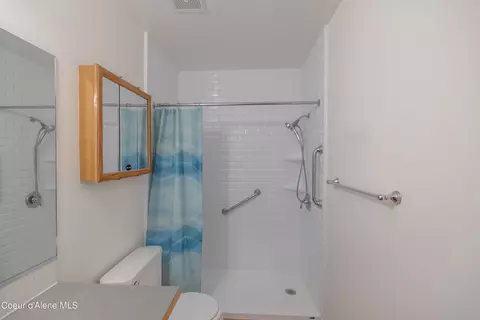 Bath - 2517 W Beth Loop, Post Falls, ID 83854 photo 1 of 4