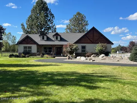 7359 N 16th St, Dalton Gardens, ID 83815