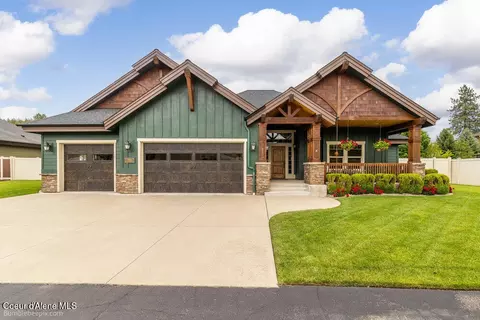 11074 N Cattle Dr, Hayden, ID 83835