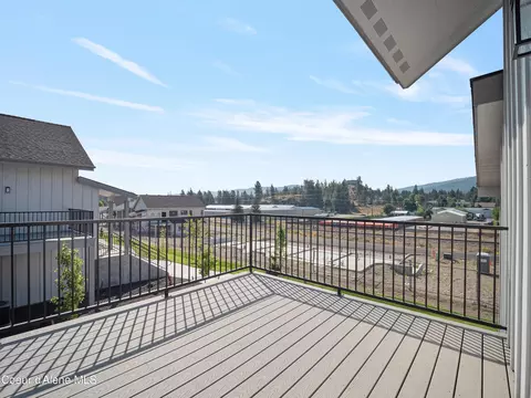 966 E Railroad Ave, Post Falls, ID 83854 photo 13