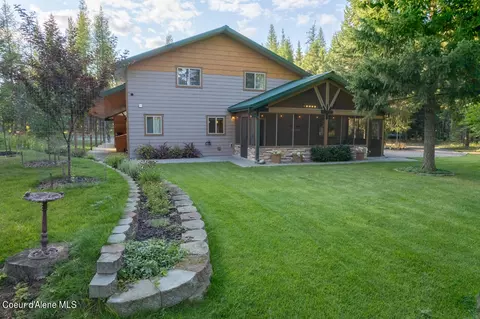 1106 Wagon Wheel Rd, Bonners Ferry, ID 83805
