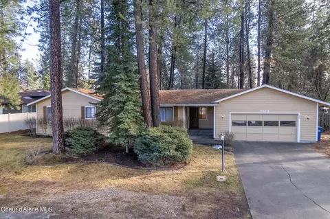5673 N Parkwood Cir, Coeur D'alene, ID 83815