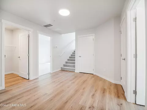Entry Way - 994 E Railroad Ave, Post Falls, ID 83854 photo 2 of 2