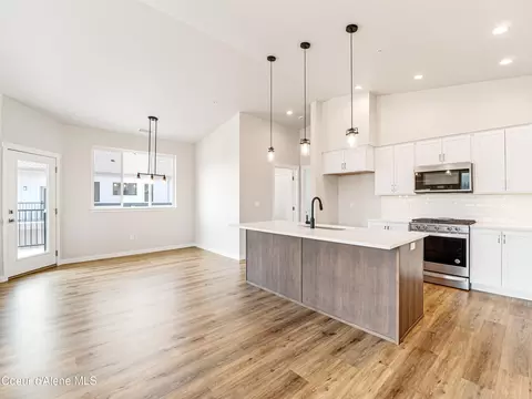 Kitchen - 994 E Railroad Ave, Post Falls, ID 83854 photo 1 of 6