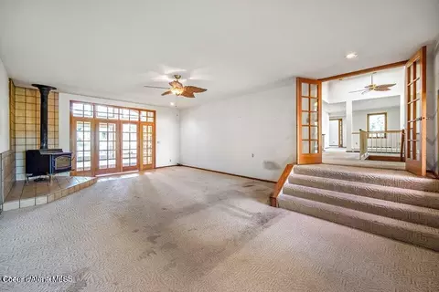 Living - 418 Timberline Dr, Sagle, ID 83860 photo 1 of 10