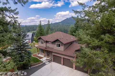 7477 E Revilo Point Rd, Hayden, ID 83835