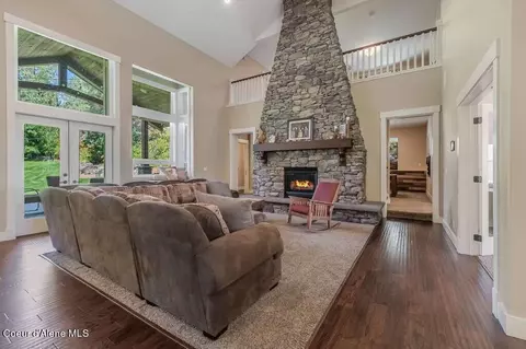 Living - 921 E Templin Ct, Post Falls, ID 83854 photo 1 of 2