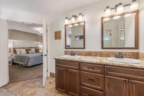 Bath - 921 E Templin Ct, Post Falls, ID 83854 photo 2 of 3