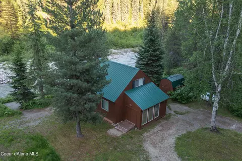 10385 Upper Pack River Rd, Sandpoint, ID 83864 photo 5