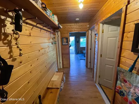 10385 Upper Pack River Rd, Sandpoint, ID 83864 photo 11