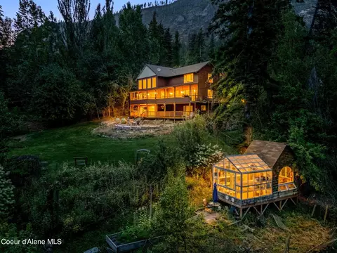 34532 N Terrace Dr, Bayview, ID 83803