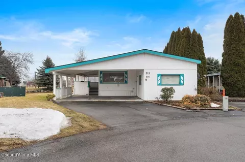 891 N Lancelot Ln, Post Falls, ID 83854
