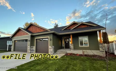 2922 N Wrenley Ln, Post Falls, ID 83854