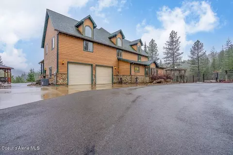 Exterior - 461 Paradise Ln, Pinehurst, ID 83850 photo 3 of 13