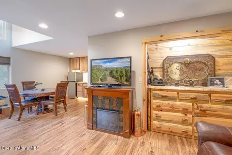 Other - 461 Paradise Ln, Pinehurst, ID 83850 photo 3 of 31