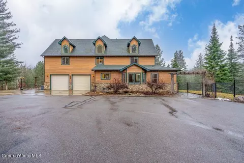 Exterior - 461 Paradise Ln, Pinehurst, ID 83850 photo 1 of 13