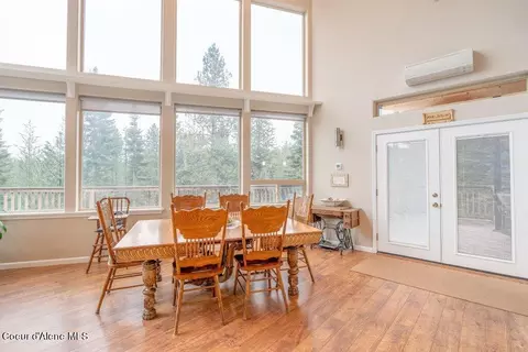 Dining - 461 Paradise Ln, Pinehurst, ID 83850 photo 1 of 3