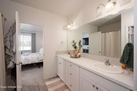 Bath - 3858 N June Bug St, Post Falls, ID 83854 photo 1 of 4