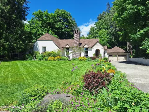 1225 E Ash Ave, Coeur D'alene, ID 83814