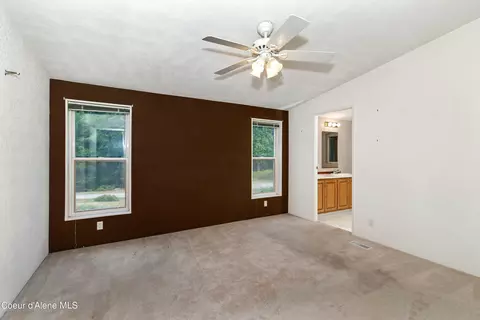 303 Red Cedar Ln, Sandpoint, ID 83864 photo 16