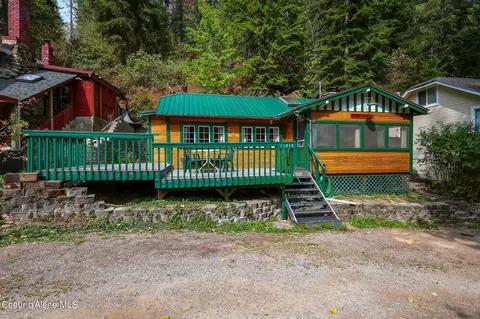 11815 N Honeymoon Bay Rd, Newman Lake, WA 99025