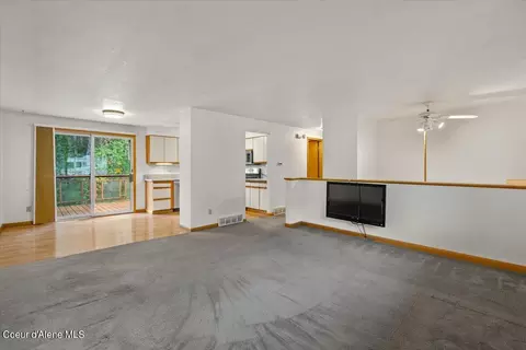 Living - 271 E Park Dr, Kellogg, ID 83837 photo 3 of 3