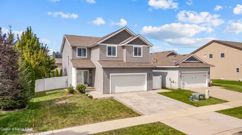 8227 N Wentworth St, Post Falls, ID 83854