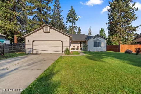 606 S Division, Pinehurst, ID 83850